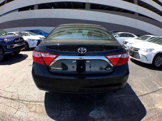 2017 Toyota Camry LE 4Dr Sedan